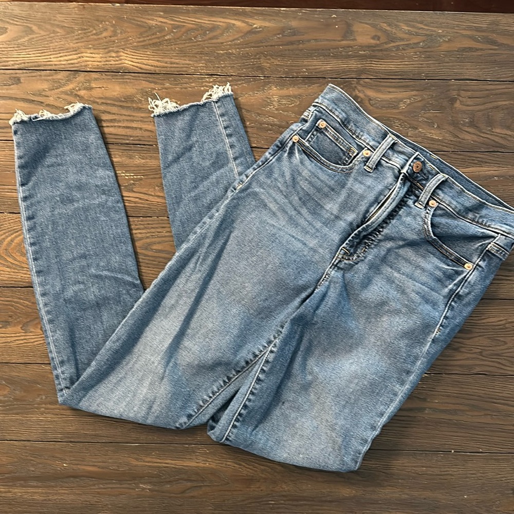 Gap true skinny high rise. Size 6 tall.